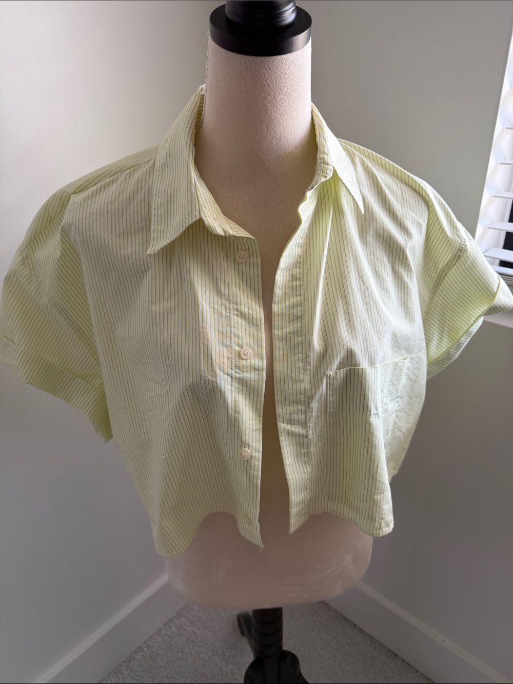 Zara Pale Yellow Striped Cropped Button-Up Top